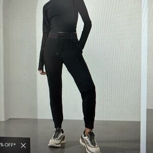 Athleta Headlands Hybrid Trek Midrise Jogger